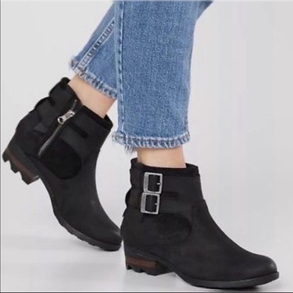 Lola sorel booties